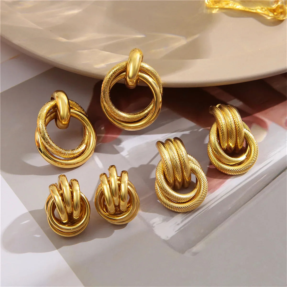 Vintage Twist Round Earrings Set for Women 2025 Boho Metal Gold Color Dangle Earrings Geometric Fashion Jewelry Trendy
